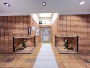 東峰マンション第二西公園　303号
